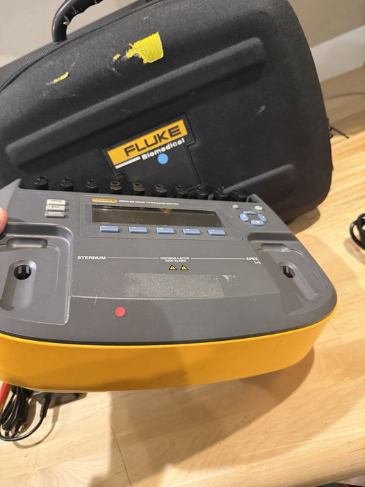 FLUKE BIOMEDICAL IMPULSE 6000D ANALYZER W LEADS & CHARGER - TESTED / SHIPS FREE