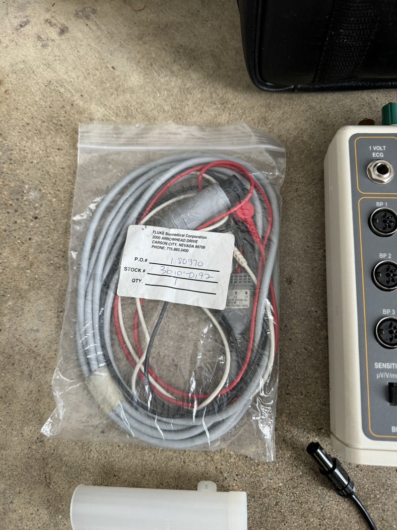 FLUKS 217A PATIENT SIMULATOR WITH ACCESSORIES & BAG