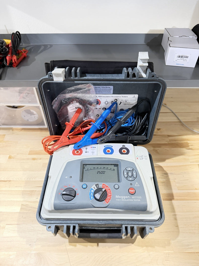 MEGGER MIT1525 15 KV HIGH VOLTAGE INSULATION RESISTANCE TESTER WITH CABLES - TESTED
