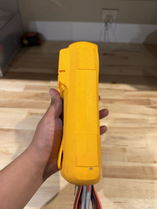 FLUKE 27 II INDUSTRIAL DIGITAL MULTIMETER WITH LEADS & CLIPS CALIBRATED 2025