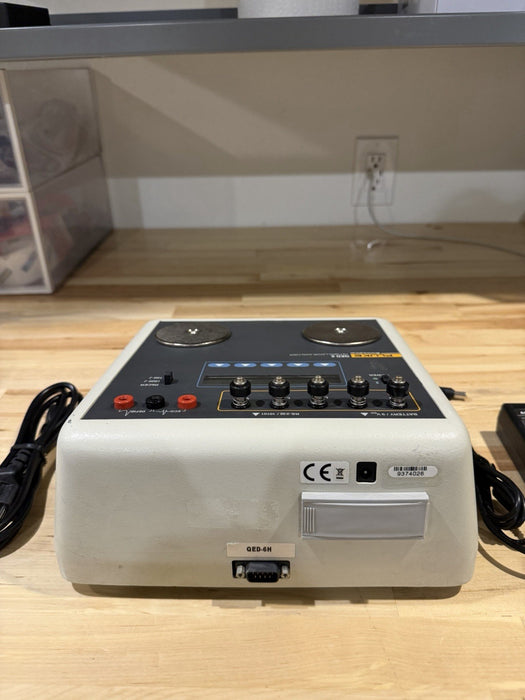 FLUKE BIOMEIDICAL QED 6 DEFIB ANALYZER WITH CHARGER TESTED