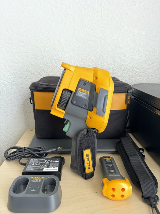 FLUKE TI401-PRO 60HZ 640 X 480 INFD THERMAL IMAGING CAMERA IR RARE