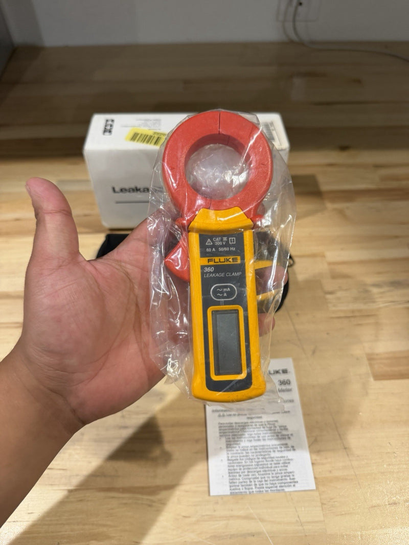 FLUKE 360 AC LEAKAGE CURRENT CLAMP METER TESTED RARE