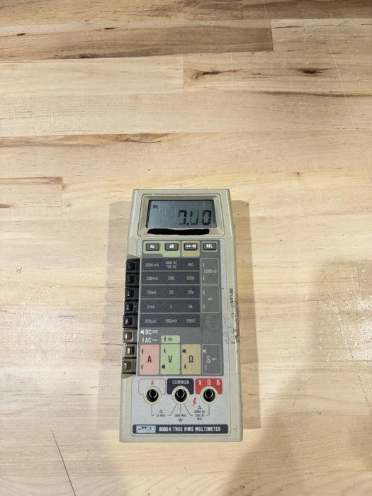 FLUKE 8060A TRUE RMS MULTIMETER FOR PARTS