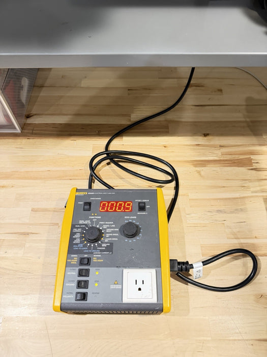 FLUKE BIOMEDICAL ESA601 ELECTRICAL SAFETY ANALYZER TESTER