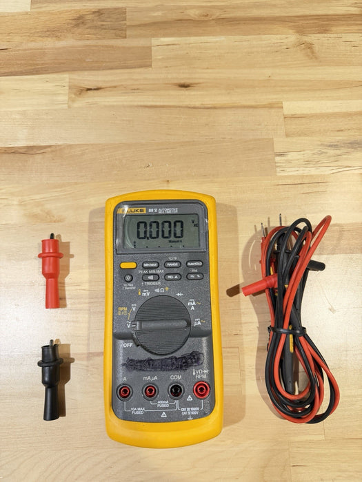 FLUKE 88V AUTOMOTIVE MULTIMETER W/ LEADS & CLIPS - SHIPS FREE (TESTED)