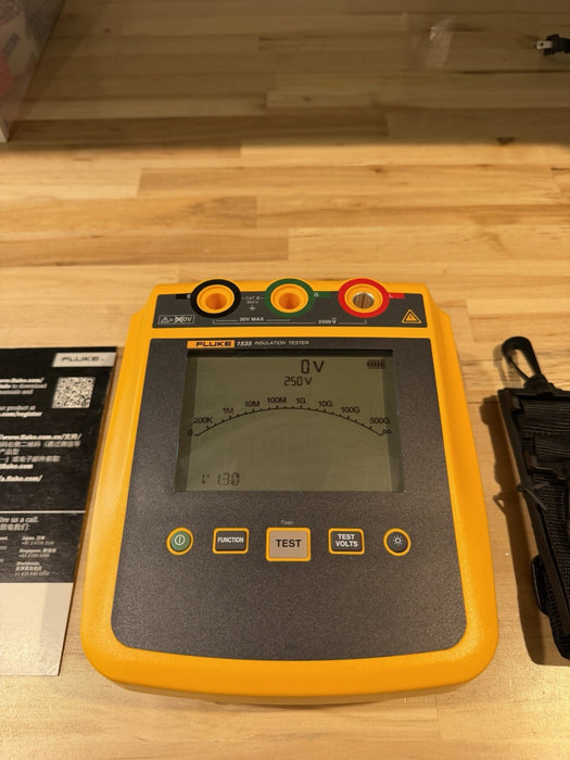 FLUKE 1535 MEGOHMMETER INSULATION TESTER (FREE SHIPPING) TESTED