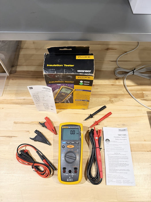 FLUKE 1507 INSULATION MULTIMETER W/ LEADS & CLIPS - SHIPS FAST (NEW)