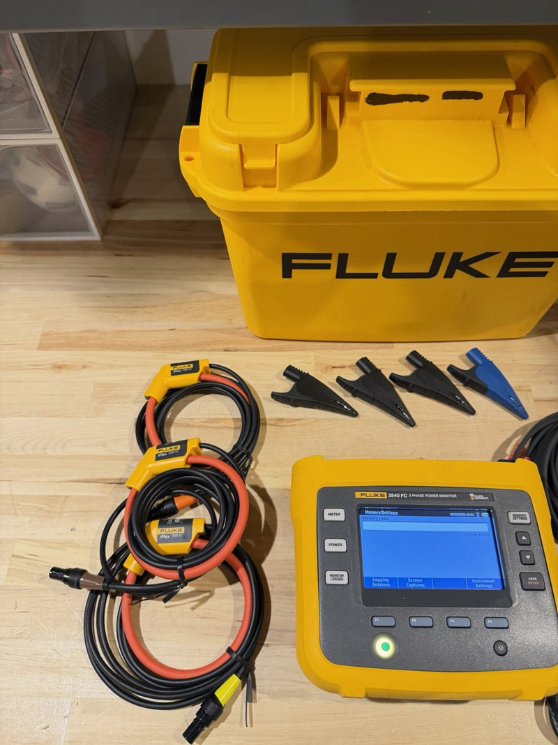 FLUKE 3540 FC 3-PHASE POWER MONITOR WITH ACCESSORIES TESTED