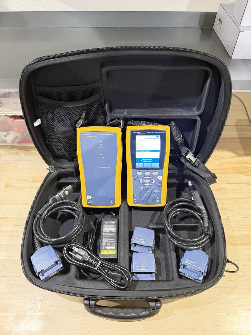 FLUKE DTX-1200 CABLE ANALYZER KIT W ACCESSORIES TESTED