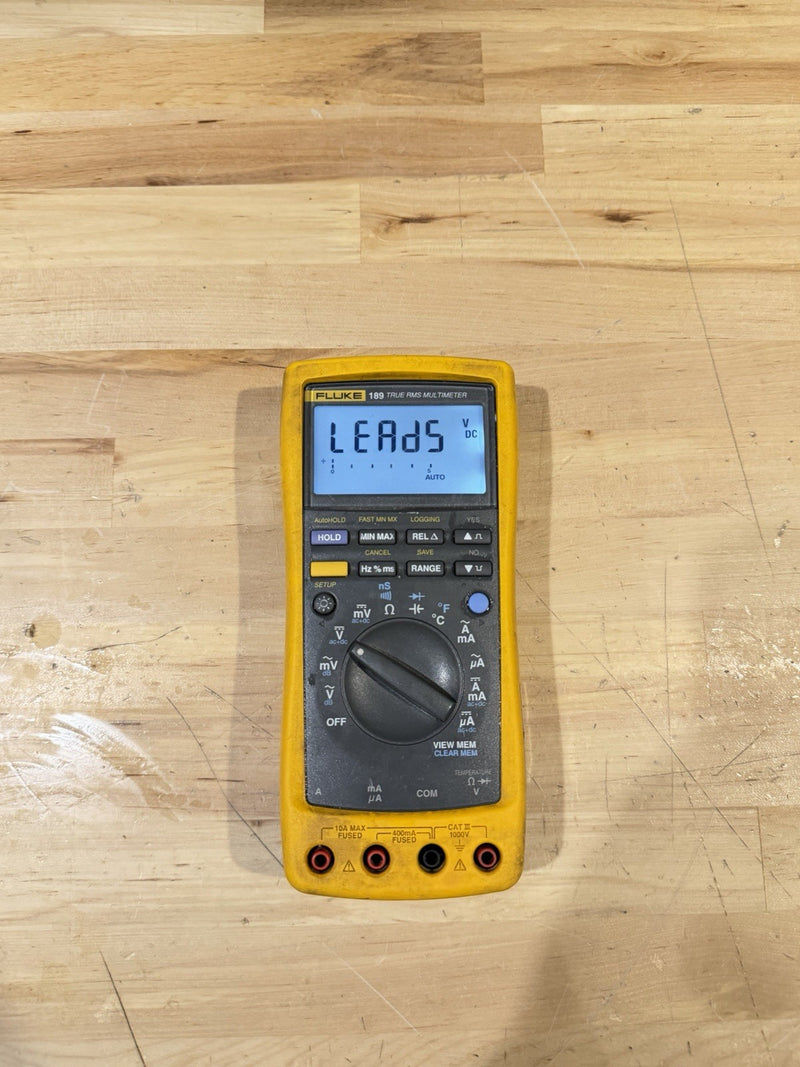FLUKE 189 TRUE RMS MULTIMETER (PARTS ONLY)  FOR PARTS - SHIPS FAST