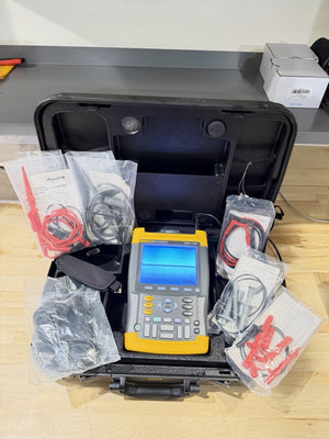 FLUKE 199B SCOPEMETER 200MHZ 2.5GS/S WITH ACCESSORIES & CASE TESTED