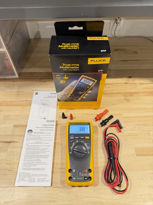 FLUKE 177 TRUE RMS DIGITAL MULTIMETER & TEMPERATURE (NEW FACTORY SEALED)MFD 2025