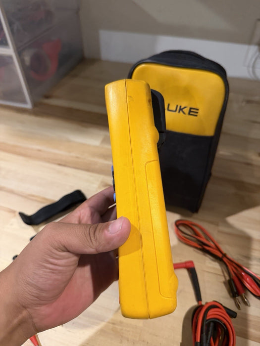 FLUKE 789 PROCESSMETER WITH LEADS & CLIPS TESTED