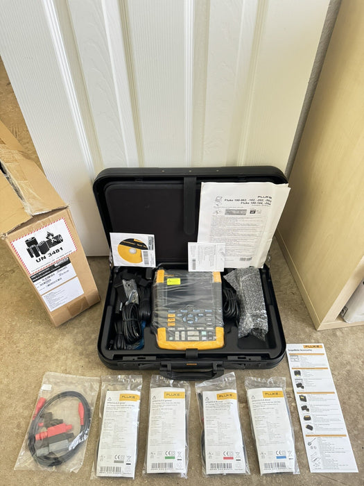FLUKE 190M-4 4 CHANNEL 200 MHZ MEDICAL SCOPEMETER / NEW SEALED