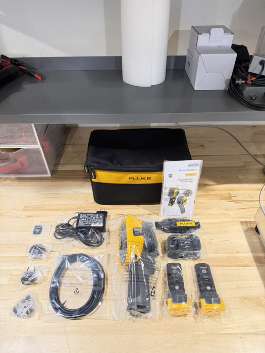 FLUKE TIS75+ 27 HZ 384X288 THERMAL IMAGING CANERA W/ ACCESSORIES (NEW SEALED)