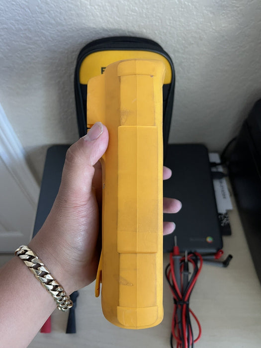 FLUKE 87V-MAX INDUSTRIAL TRUE RMS MULITMETER FLUKE WITH BAG & LEADS