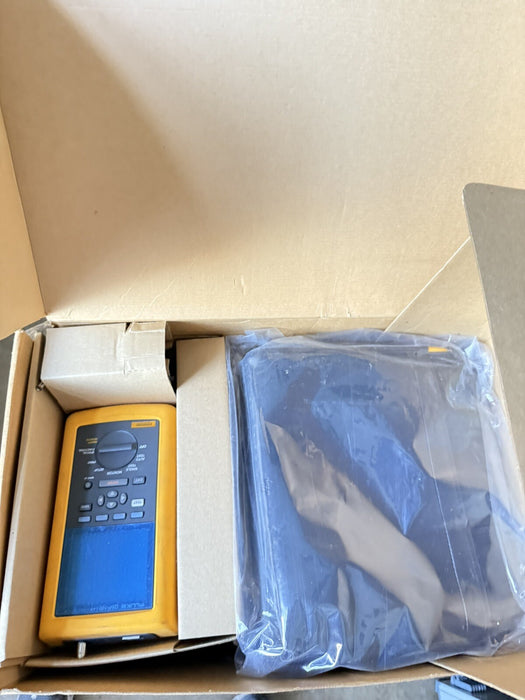 FLUKE DSP-100 CABLE ANALYZER TESTER KIT NEW