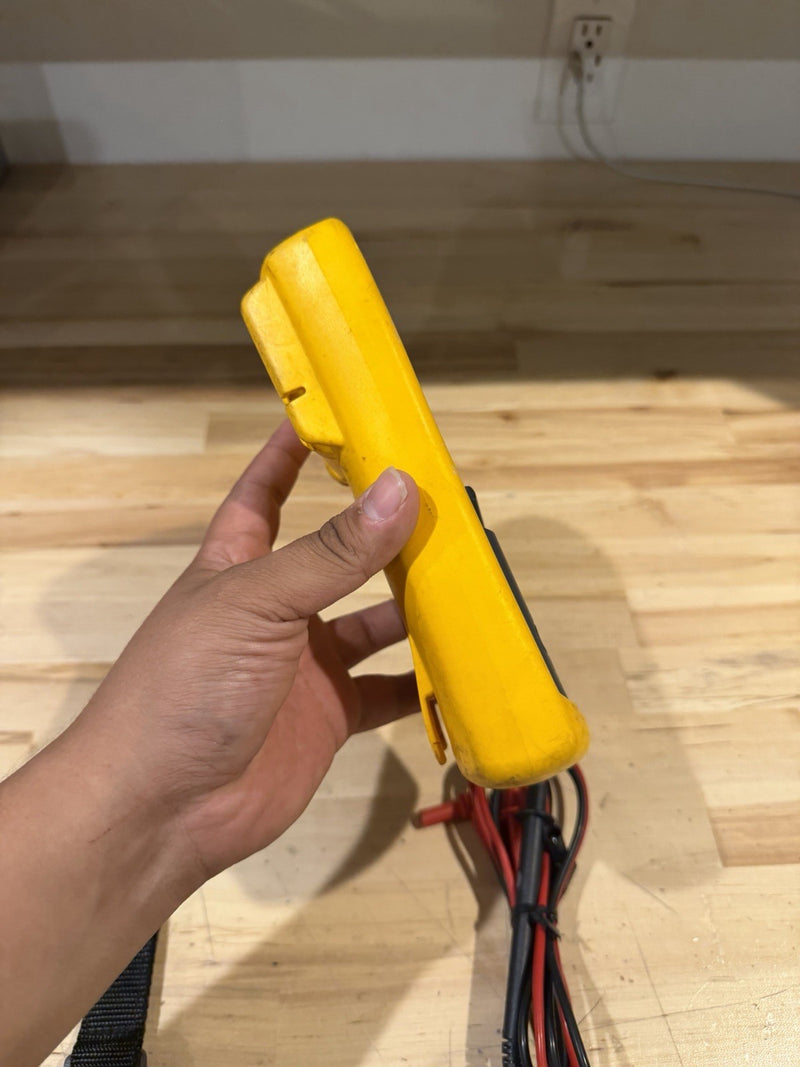FLUKE 87V TRUE RMS MULTIMETER W/ LEADS (TESTED) SHIPS FAST