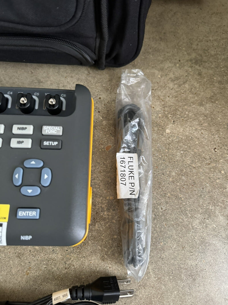 FLUKE BIOMEDICAL PROSIM 8 VITAL SIGNS SIMULATOR CALIBRATED 2024