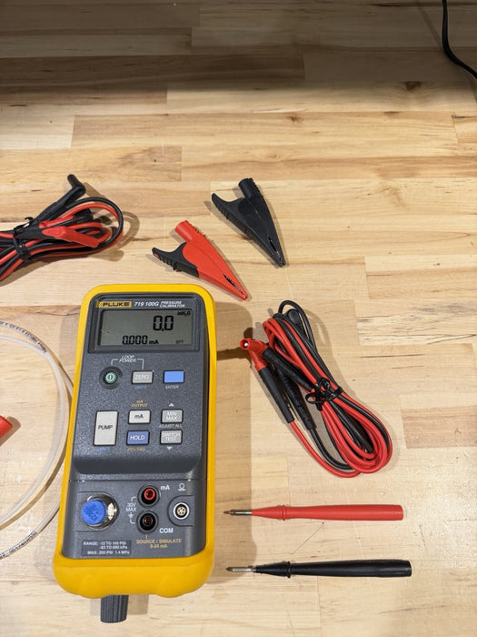 FLUKE 719 100G PRESSURE CALIBRATOR W/ LEADS & EXTRAS (TESTED) PERFECT CONDITION