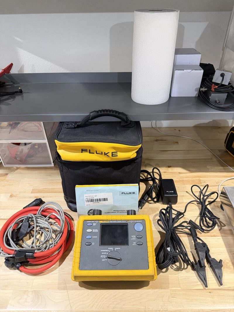 FLUKE 1735 THREE-PHASE POWER LOGGER WITH PROBES & CHARGER TESTED