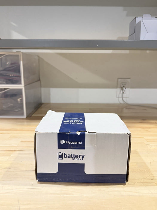 HUSQVARNA BLi300 - 36V 9.0 AH BATTERY NEW OEM 967071902 (NEW FACTORY SEALED)