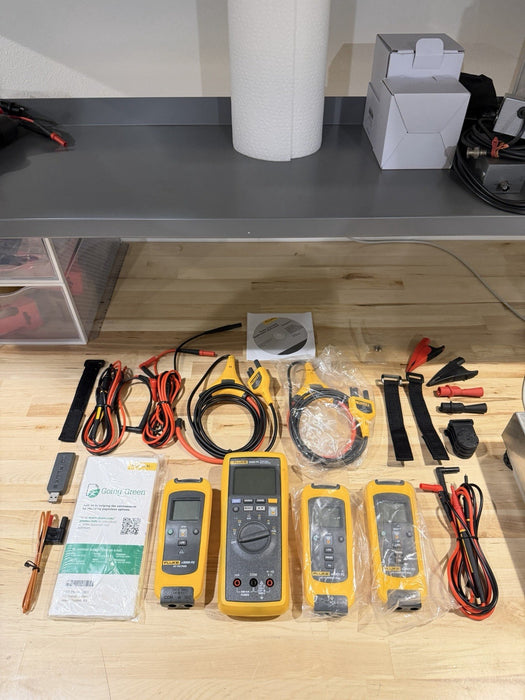 FLUKE 3000 FC IND WIRELESS MULTIMETER KIT W/ ACCESSORIES (FREE SHIPPING)