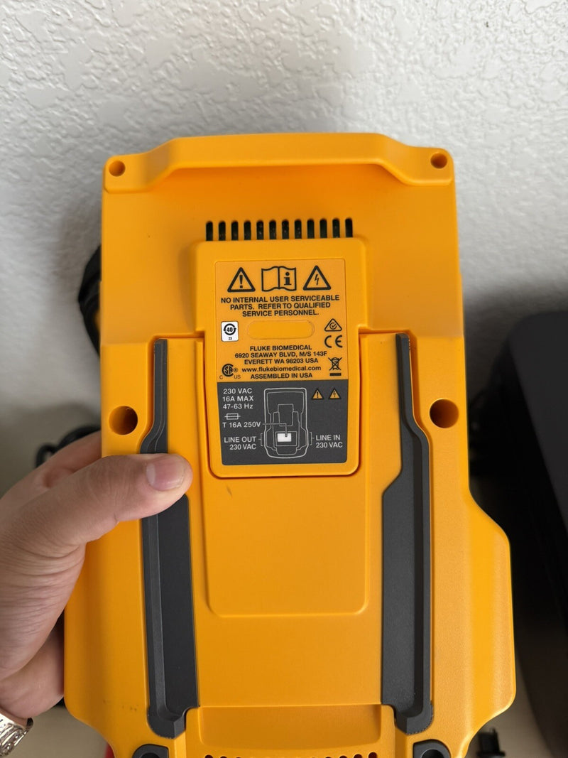 FLUKE ESA615 EU 230V ELECTRICAL SAFETY ANALYZER CALIBRATED 2024