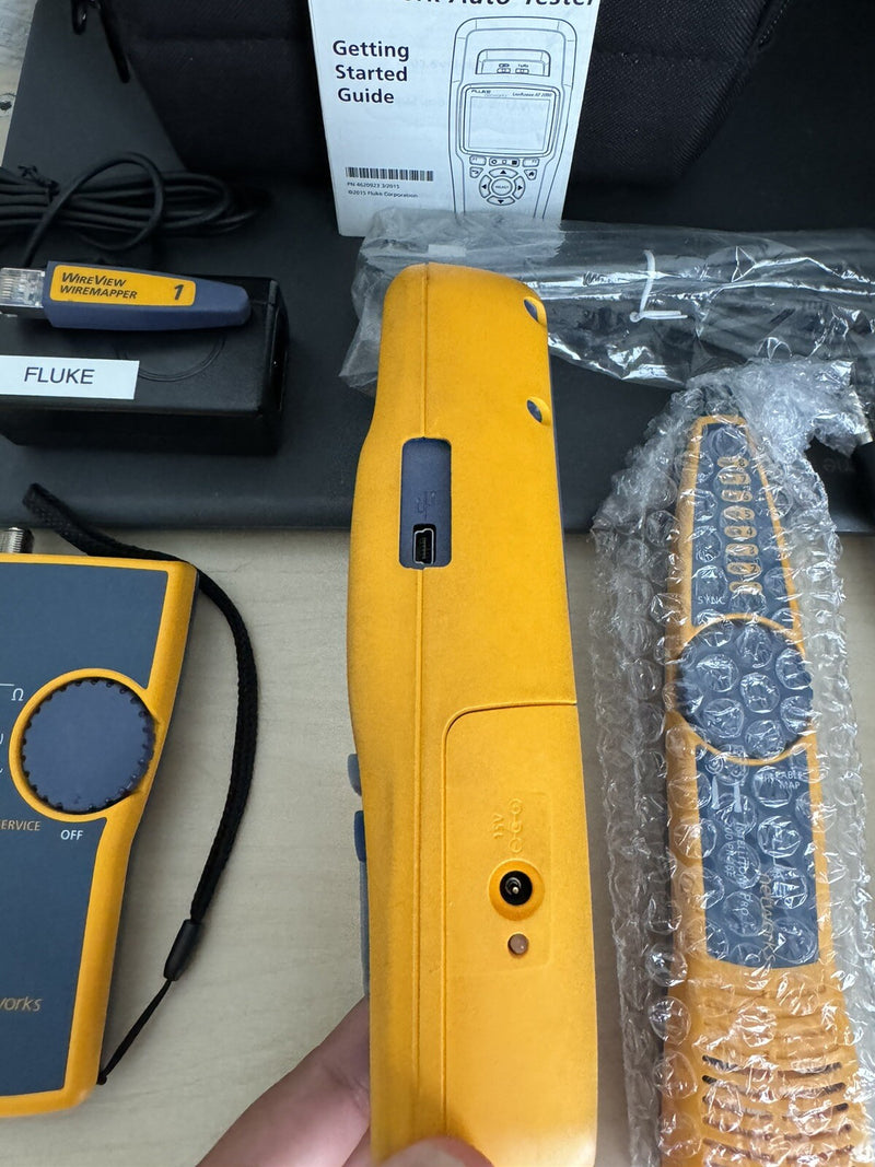 FLUKE NETWORKS LRAT-2000 LINKRUNNER AT-2000 KIT WITH PROBE & TONER