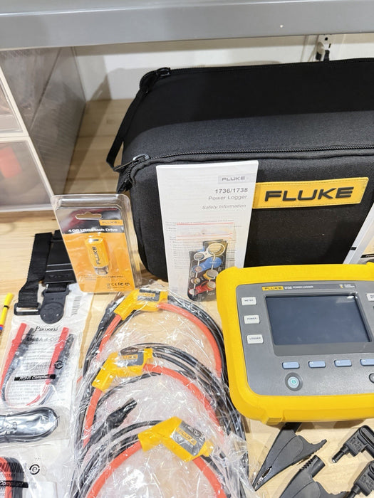 FLUKE 1738 POWER LOGGER KIT 3 PHASE W/ACCESSORIES (TESTED) FREE SHIPPING