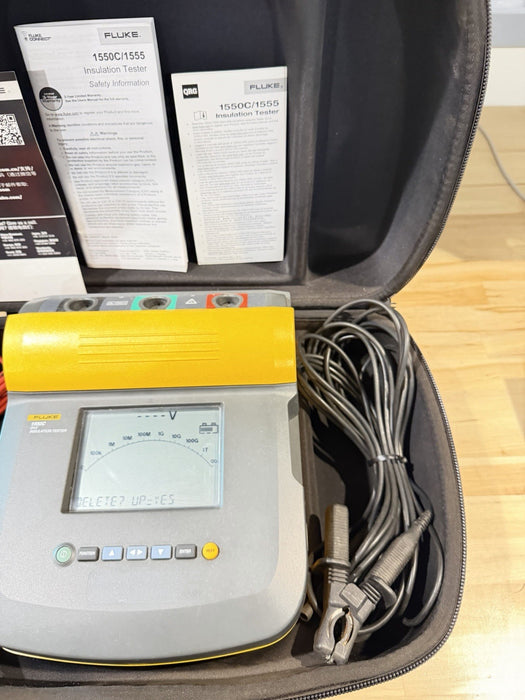 FLUKE 1550C 5KV INSULATION TESTER W LEADS & CASE - FREE SHIPPING