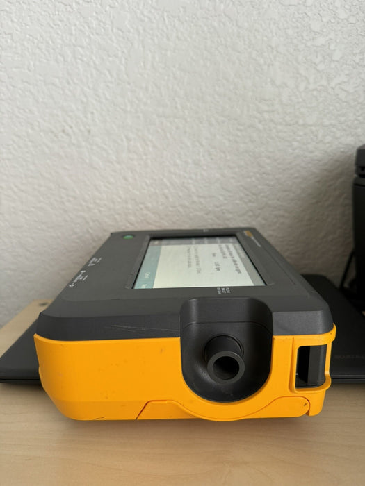 FLUKE VT650 GAS FLOW ANALYZER CALIBRATED 2024 WITH FLUKE VAPOR & CHARGER & BAG