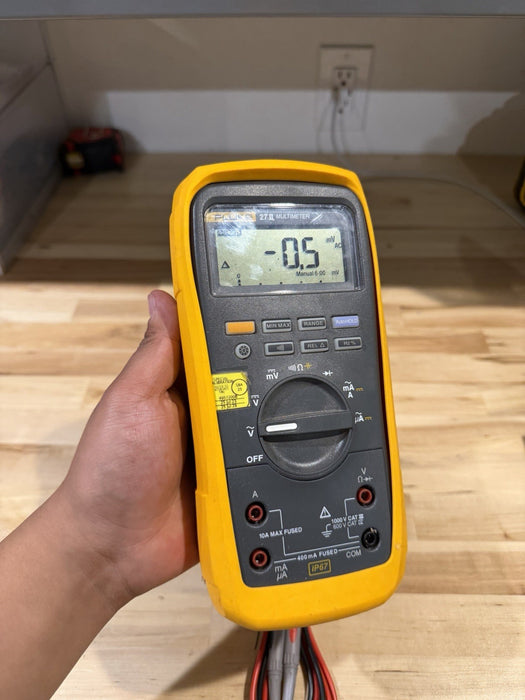 FLUKE 27 II INDUSTRIAL DIGITAL MULTIMETER WITH LEADS & CLIPS CALIBRATED 2025