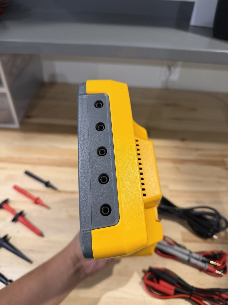 FLUKE ESA615 230V ELECTRICAL SAFETY ANALYZER TESTER WITH LEADS & CHARGER TESTED