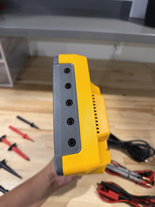 FLUKE ESA615 230V ELECTRICAL SAFETY ANALYZER TESTER WITH LEADS & CHARGER TESTED