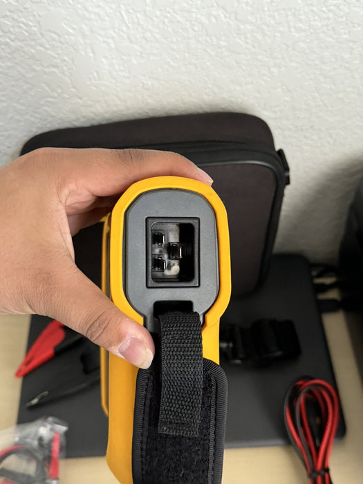 FLUKE ESA609 ELECTRICAL SAFETY ANALYZERCALIBRATED 2025
