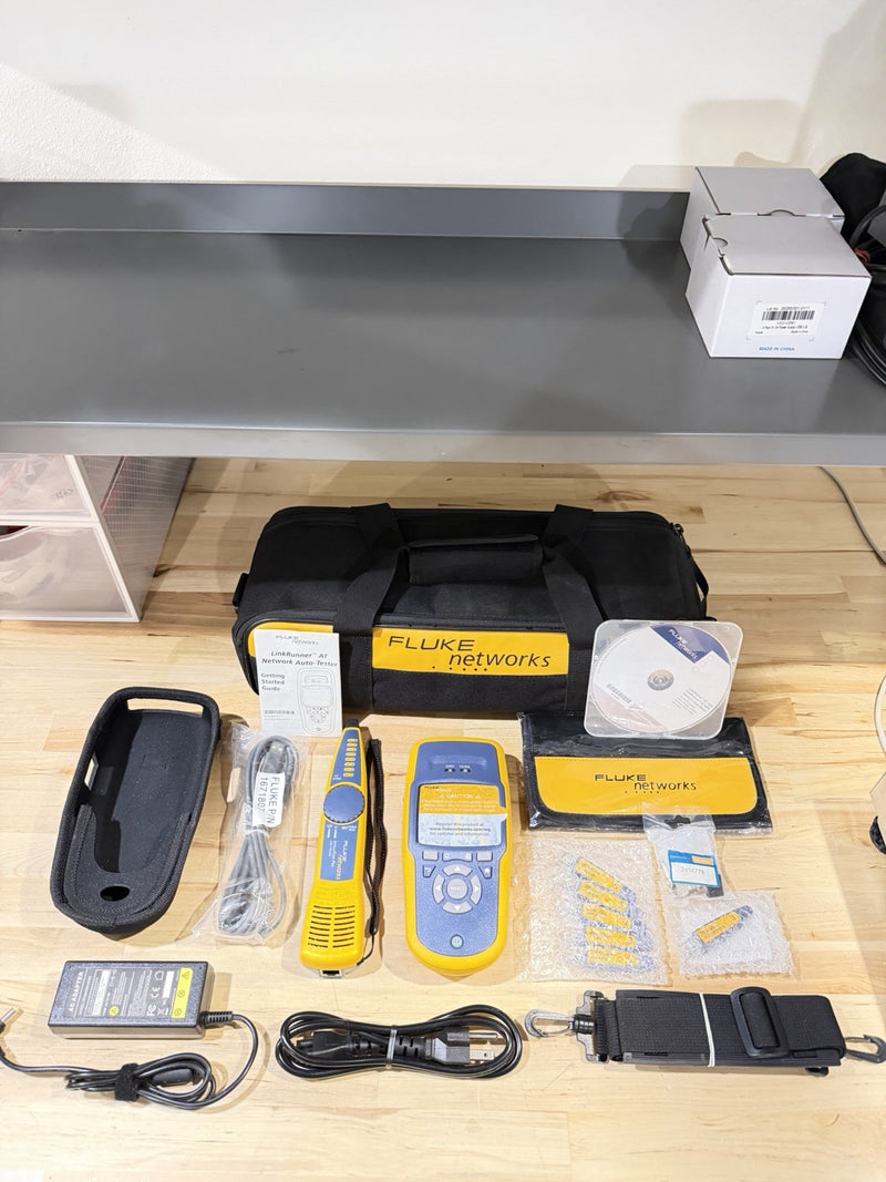 FLUKE NETWORKS LINKRUNNER AT-2000 KIT AUTO TESTER KIT RARE
