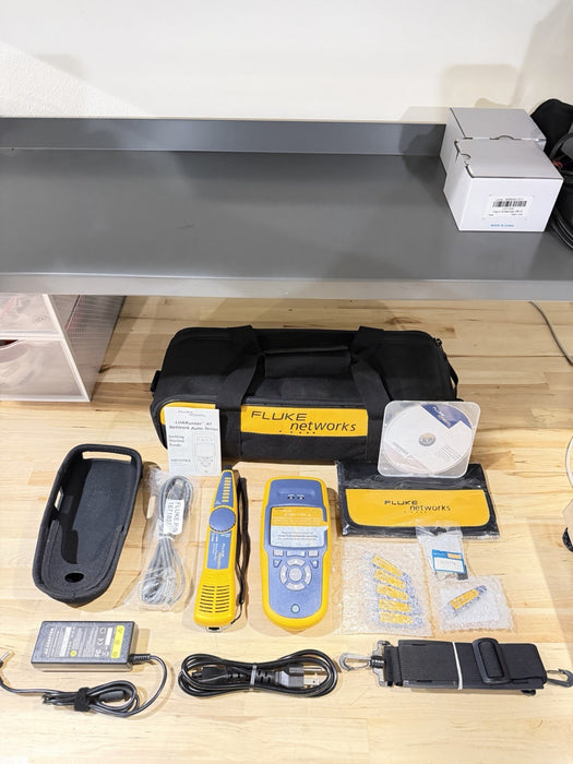 FLUKE NETWORKS LINKRUNNER AT-2000 KIT AUTO TESTER KIT RARE