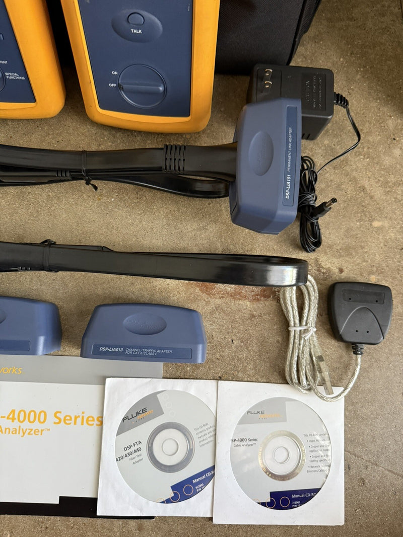 FLUKE NETWORKS DSP4300 DSP-4300 CABLE ANALYZER KIT WITH ACCESSORIES TESTED