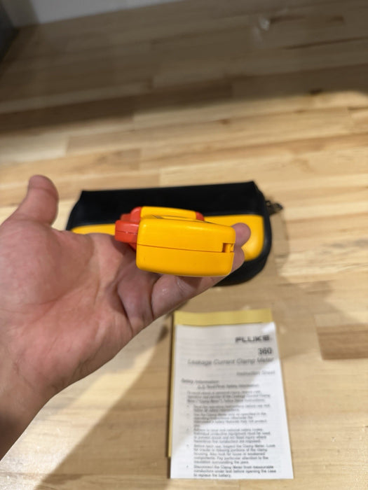 FLUKE 360 LEAKAGE CLAMP W/ BAG & MANUAL-SHIPS FAST