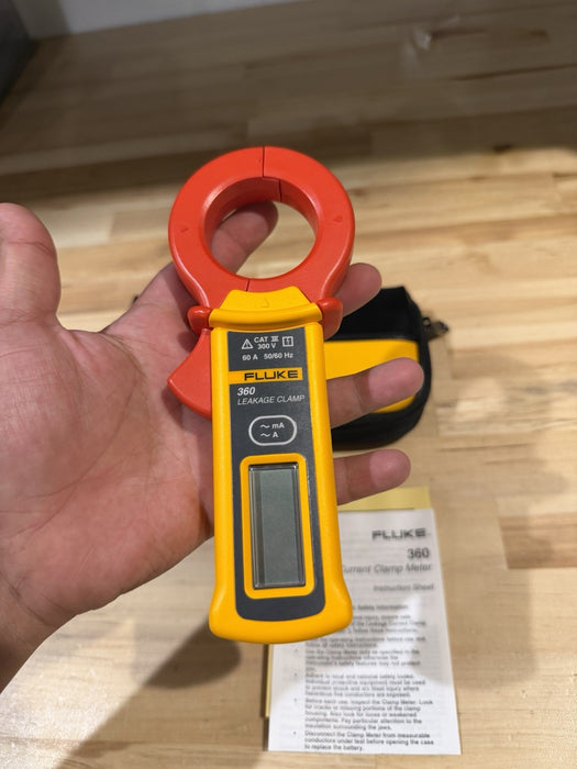 FLUKE 360 LEAKAGE CLAMP W/ BAG & MANUAL-SHIPS FAST