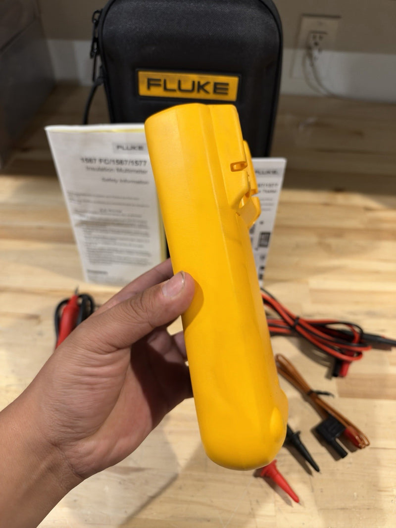 FLUKE 1587 FC 2 IN 1 HANDHELD DIGITAL INSULATION MULTIMETER W/ ACCESSORIES
