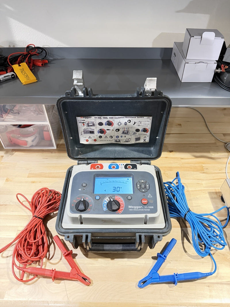 MEGGER S1-1068 10KV INSULATION TESTER WITH LEADS & CHARGER TESTED