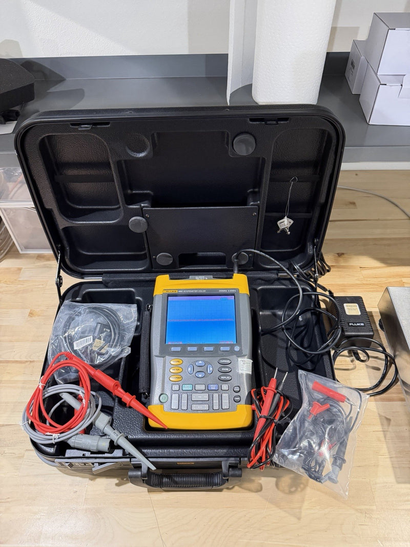 FLIKE 199C 200MHZ 2.5GS/s SCOPEMETER COLOR W/ ACCESSORIES (CALIBRATED 2025)