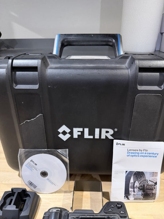 FLIR T440 THERMAL IMAGING CAMERA W/ CHARGER & BATTERY (TESTED)FREE SHIPPING READ