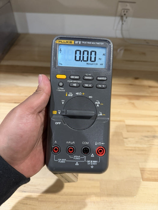 FLUKE 87V TRUE RMS MULTIMETER (PARTS ONLY) FOR PARTS - SHIPS FAST