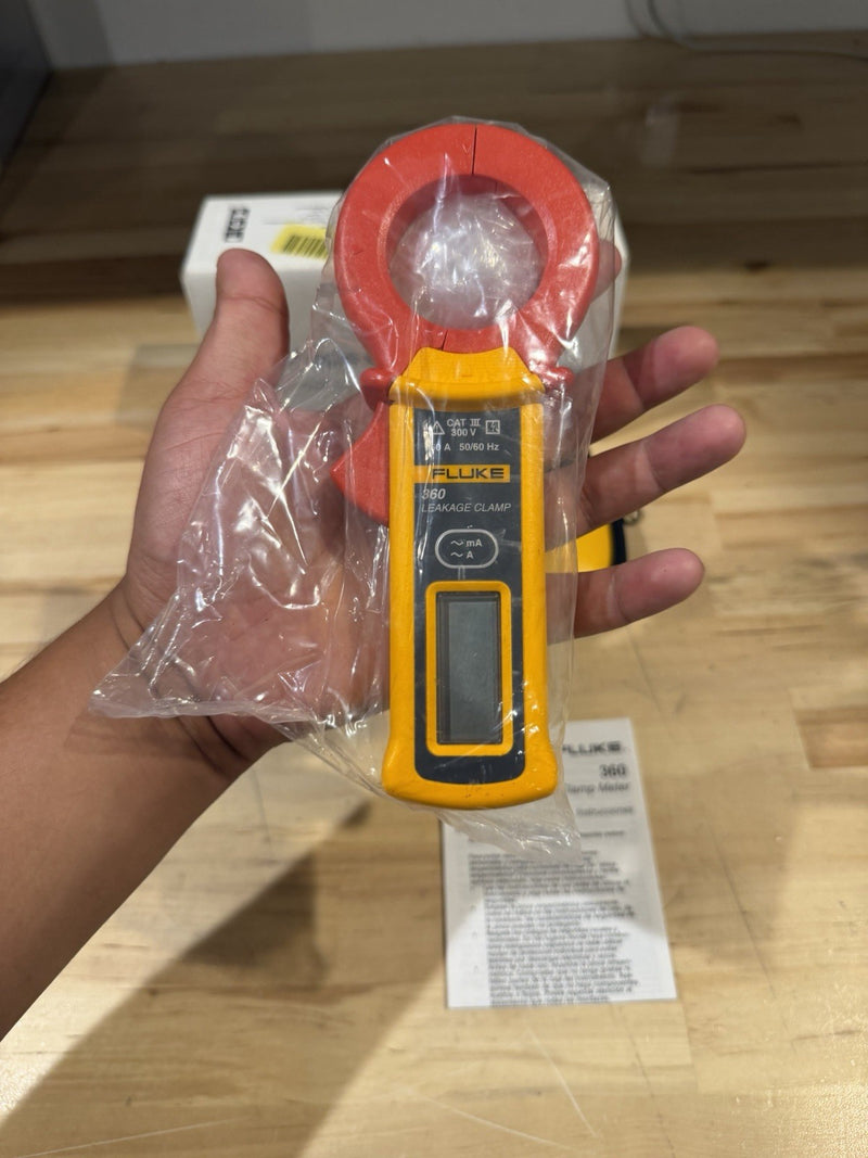 FLUKE 360 AC LEAKAGE CURRENT CLAMP METER TESTED RARE