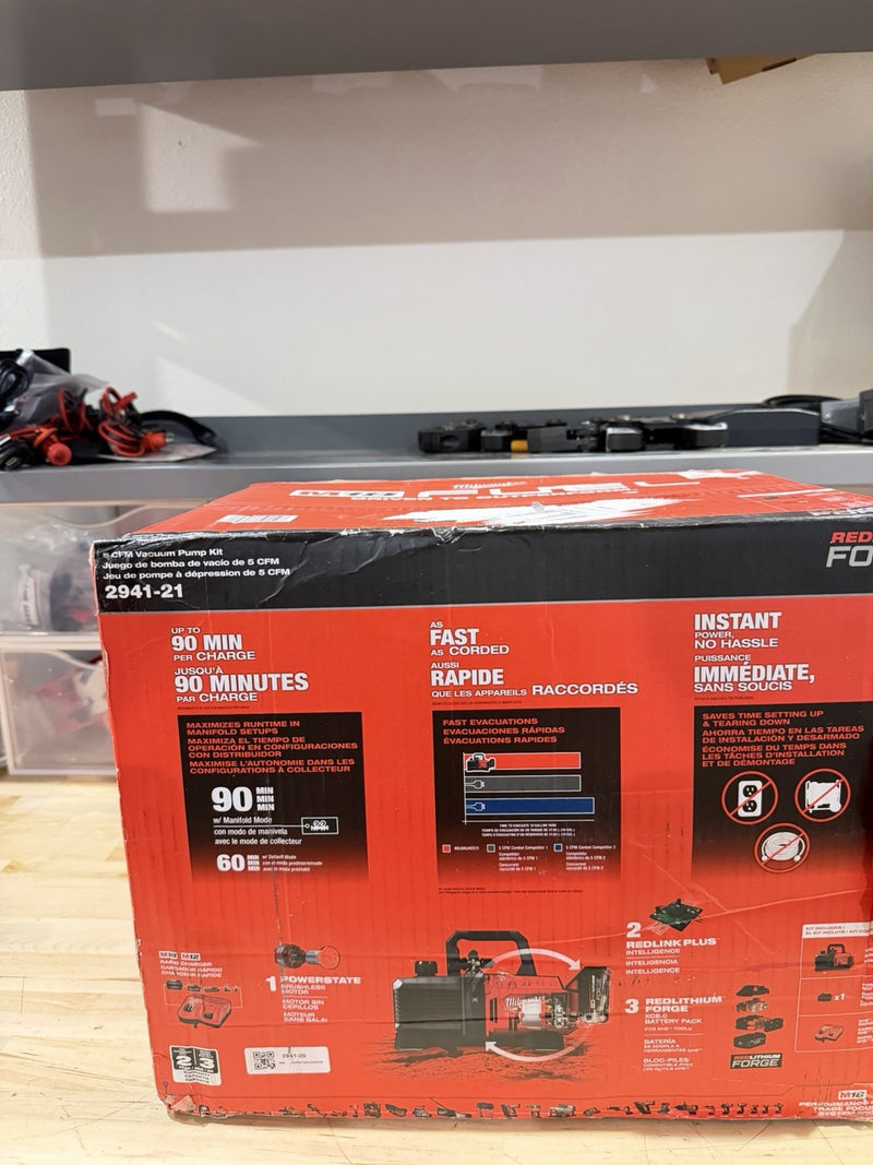MILWAUKEE 2941-21 M18 FUEL 5 CFM VACUMM PUMP KIT (NEW FACTORY SEALED) SHIPS FAST
