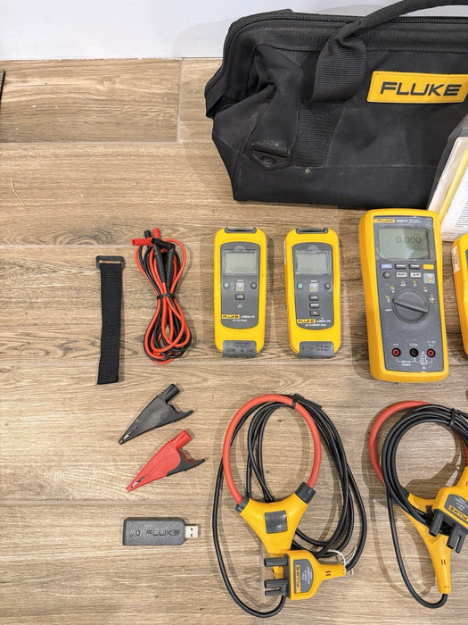 FLUKE 3000 FC IND WIRELESS MULTIMETER INDUSTRIAL KIT (CALIBRATED 2023)
